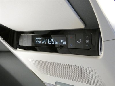 2023 Toyota ALPHARD — фото 25