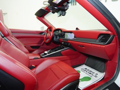 صورة 17 لـ 2020 Porsche 911