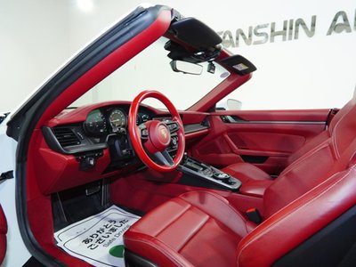صورة 18 لـ 2020 Porsche 911