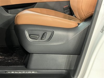 صورة 22 لـ 2023 Toyota VELLFIRE