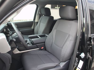 صورة 13 لـ 2024 Toyota TUNDRA