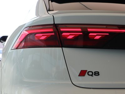 صورة مصغرة 15 لـ 2024 AUDI Q8