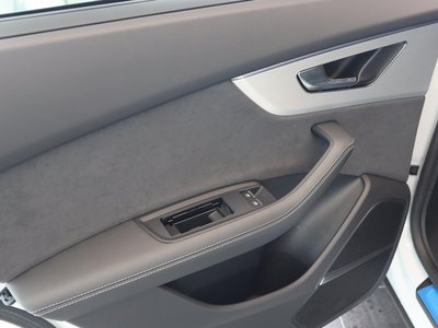صورة مصغرة 41 لـ 2024 AUDI Q8