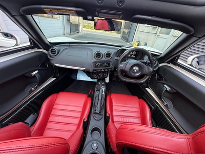 صورة 11 لـ 2016 ALFA Romeo 4C SPIDER