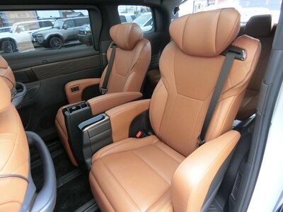 2023 Toyota VELLFIRE photo 12