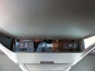 2023 Toyota VELLFIRE photo 28
