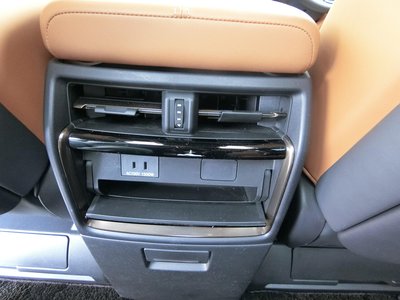 2023 Toyota VELLFIRE photo 21