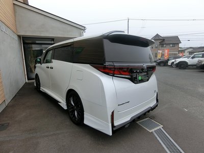 2023 Toyota VELLFIRE photo 8