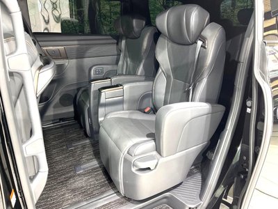 2023 Toyota ALPHARD — фото 49