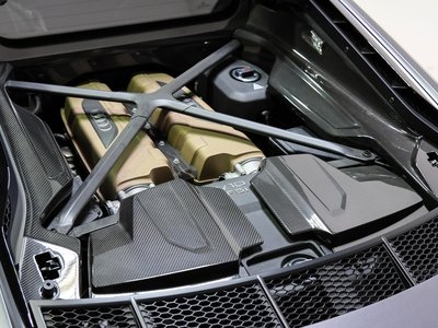 2019 AUDI R8 thumbnail 37