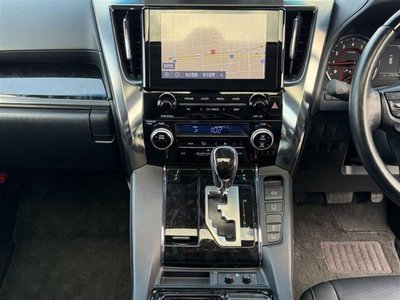 2022 Toyota ALPHARD — фото 17