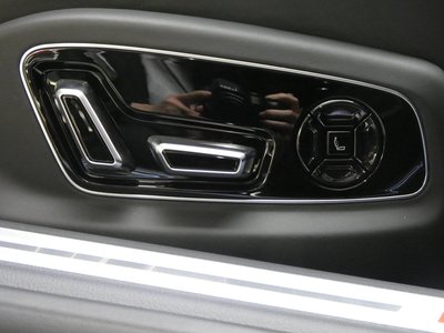 2025 AUDI S8 — миниатюра 103