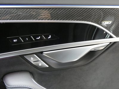 2025 AUDI S8 — миниатюра 152