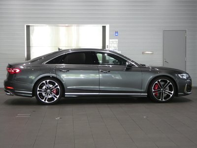 2025 AUDI S8 — миниатюра 23
