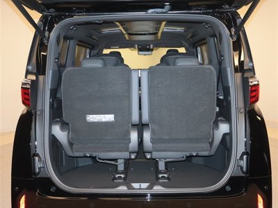 2024 Toyota ALPHARD 照片 32
