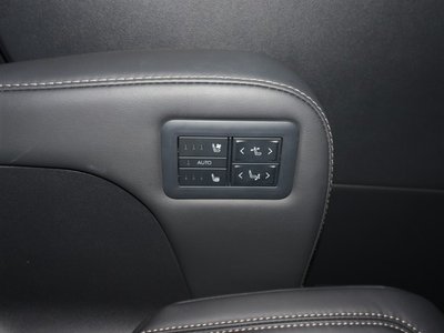 2024 Toyota ALPHARD 照片 30