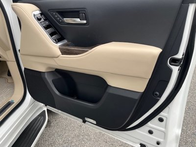 2024 Toyota LAND CRUISER 300 — миниатюра 27