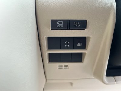 2024 Toyota LAND CRUISER 300 — миниатюра 41