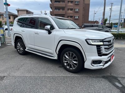 2024 Toyota LAND CRUISER 300 — миниатюра 8