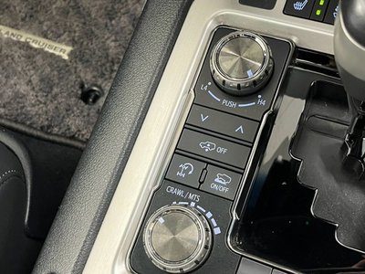 2016 Toyota LAND CRUISER 200 — фото 40