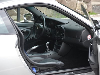 2001 Porsche 911 — миниатюра 11