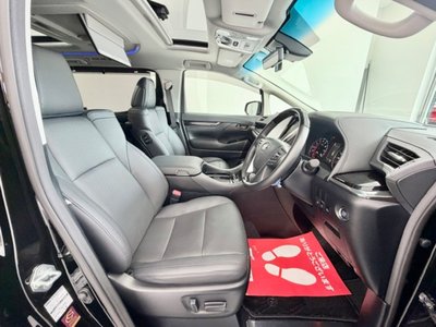 2023 Toyota ALPHARD — фото 4