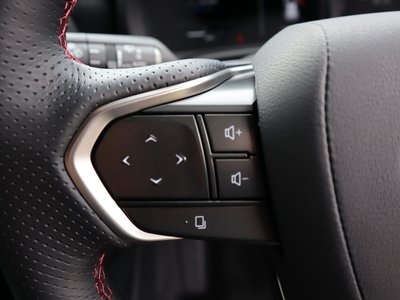2025 Lexus LBX thumbnail 39
