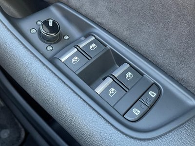 2020 AUDI Q8 thumbnail 35