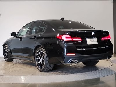 2023 BMW 5 SERIES — фото 6