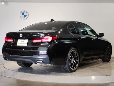 2023 BMW 5 SERIES — фото 8