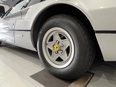 1981 Ferrari 308 GTB — фото 5