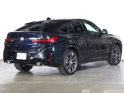 2023 BMW X4 photo 2