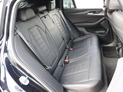 2023 BMW X4 thumbnail 17