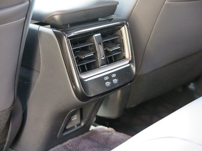 صورة 40 لـ 2024 Toyota CROWN SPORT