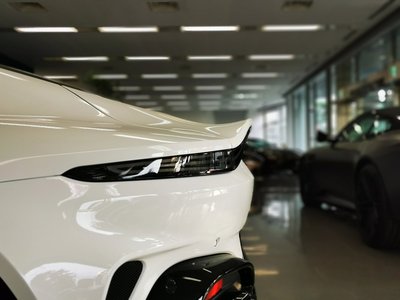 صورة مصغرة 38 لـ 2025 Aston Martin VANTAGE