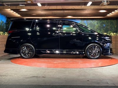 صورة 30 لـ 2024 Toyota VELLFIRE