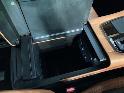 صورة 56 لـ 2024 Toyota VELLFIRE