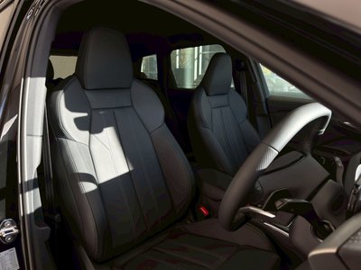 صورة 44 لـ 2025 AUDI Q6 E-TRON