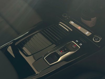 صورة 61 لـ 2025 AUDI Q6 E-TRON