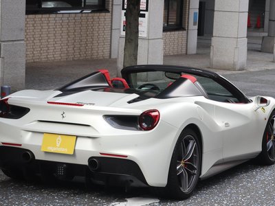 2018 Ferrari 488 SPIDER — миниатюра 9