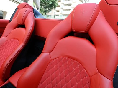 2018 Ferrari 488 SPIDER — миниатюра 19