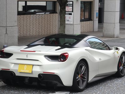2018 Ferrari 488 SPIDER — миниатюра 10