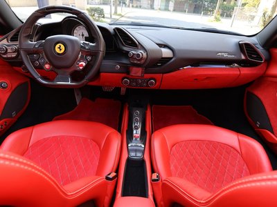 2018 Ferrari 488 SPIDER — миниатюра 16