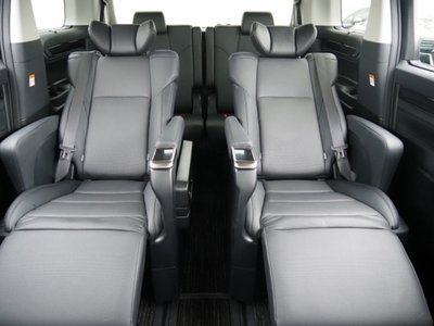 2023 Toyota ALPHARD 照片 30