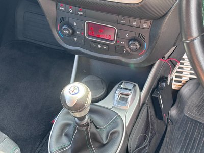 2012 ALFA Romeo MITO 照片 30