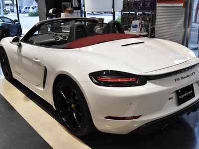 2022 Porsche 718 photo 6