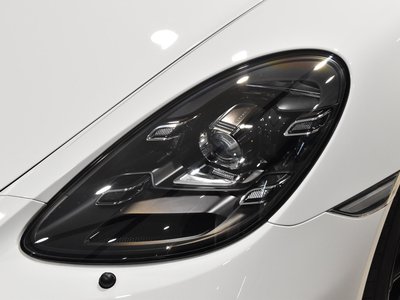 2022 Porsche 718 photo 13