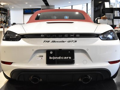2022 Porsche 718 photo 12