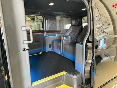 2024 Toyota GRAND ACE photo 12