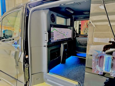 2024 Toyota GRAND ACE photo 14